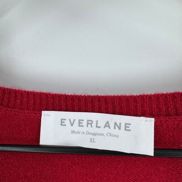 Everlane Red 100% Cashmere V-Neck Sweater XL Classic Holiday Wardrobe Staple - Picture 3 of 5